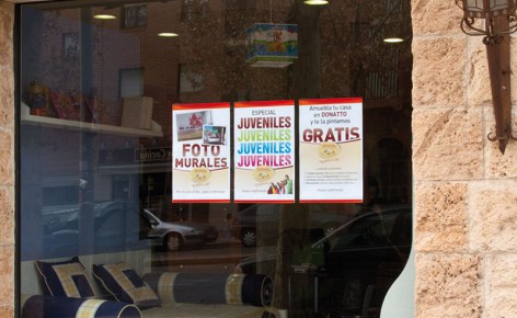 3 Rot Standard A4 Vertikale PosterFix®